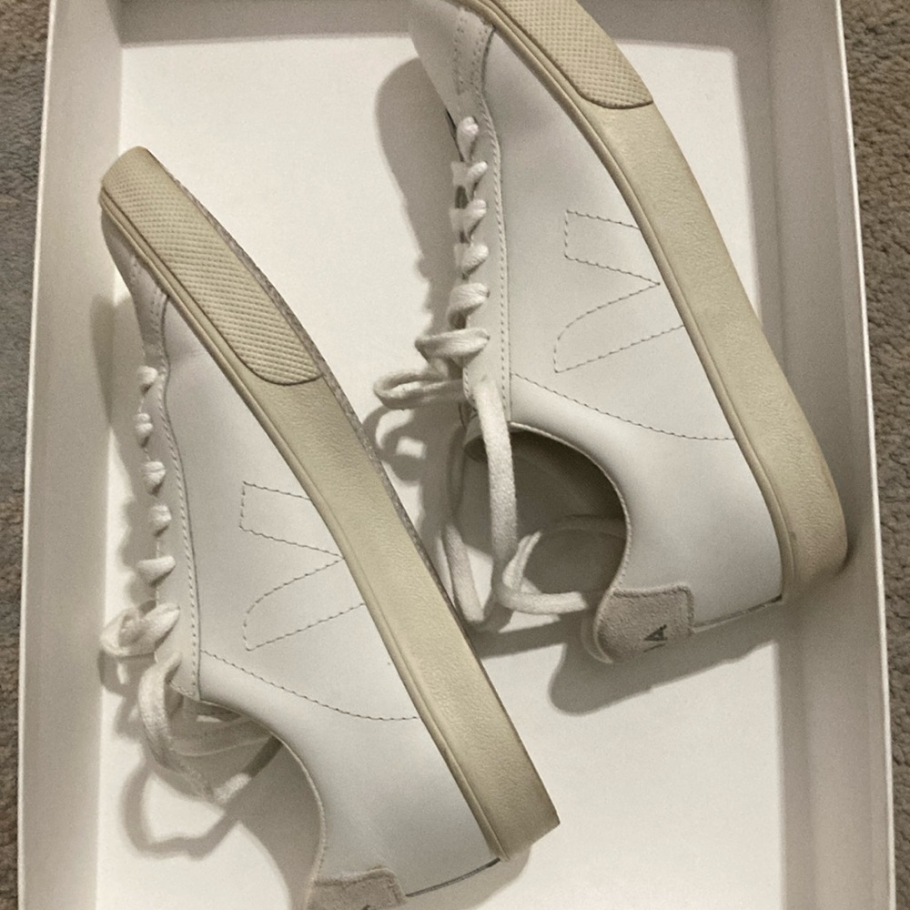 Veja Esplar Leather Logo Sneakers